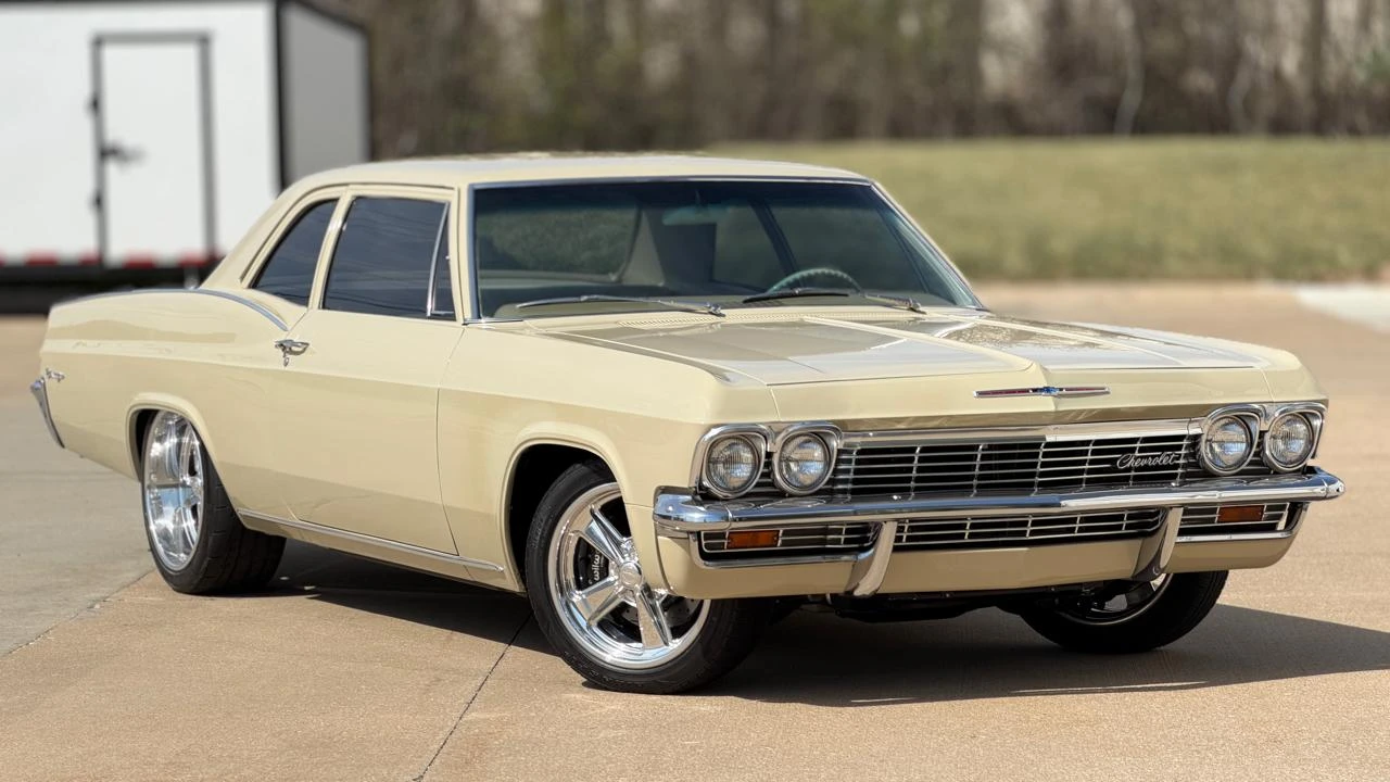 1965 Chevrolet Biscayne - Image 24 of 31