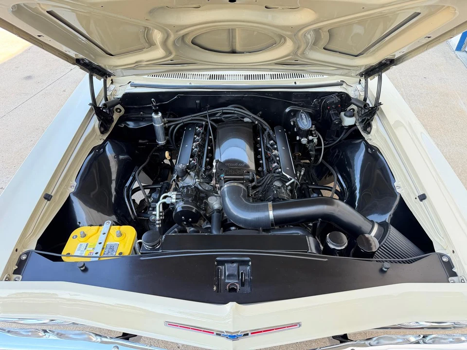 1965 Chevrolet Biscayne - Image 27 of 31