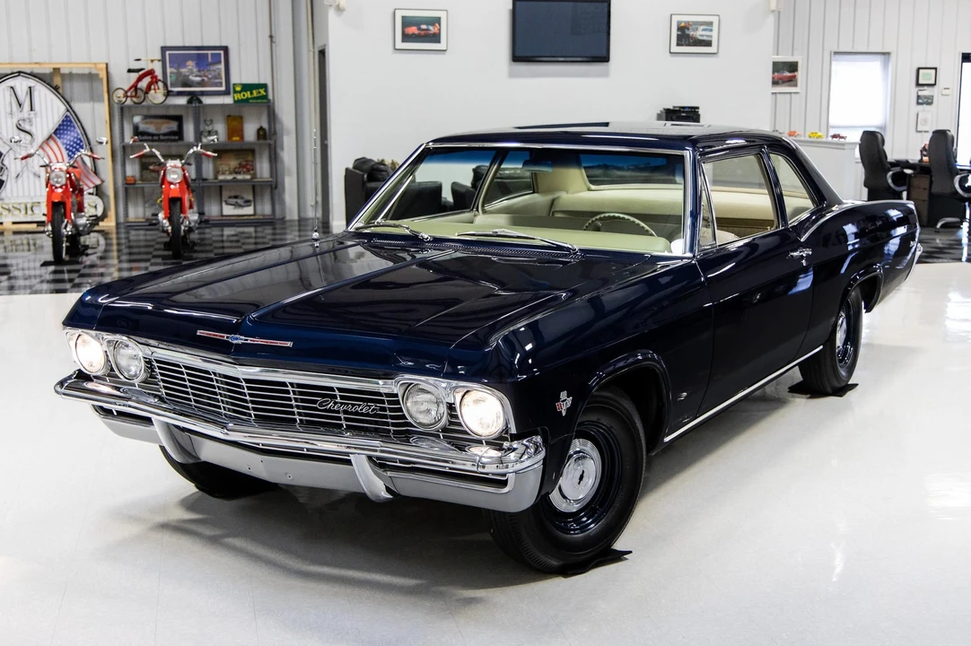 1965 Chevrolet Biscayne - Image 4 of 31