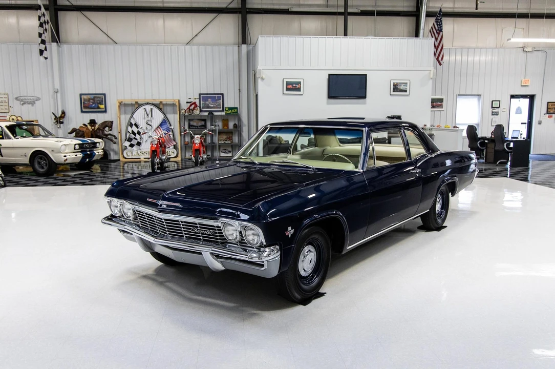 1965 Chevrolet Biscayne - Image 12 of 31