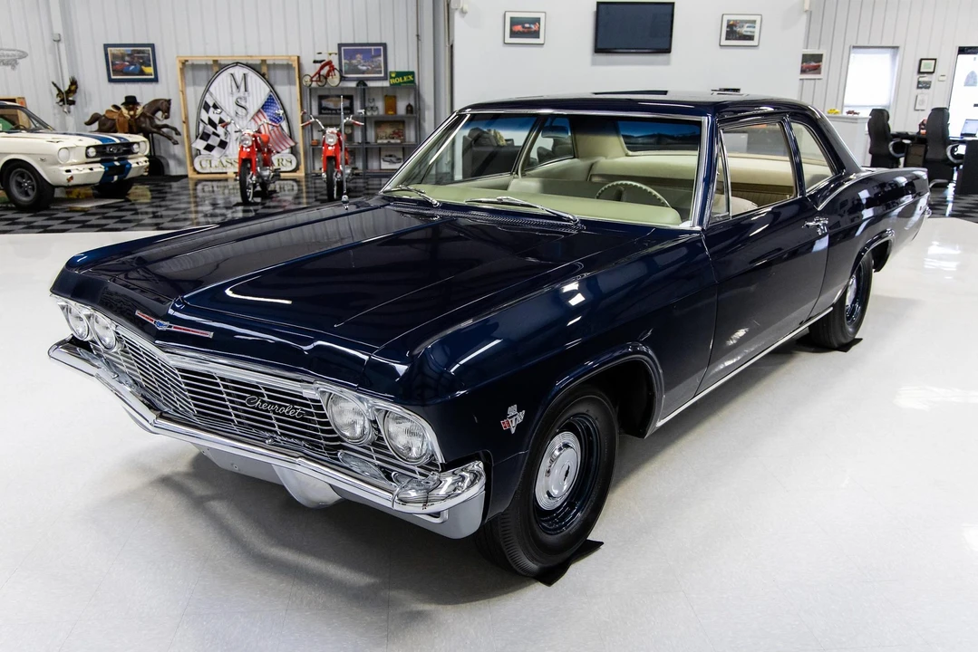 1965 Chevrolet Biscayne - Image 14 of 31