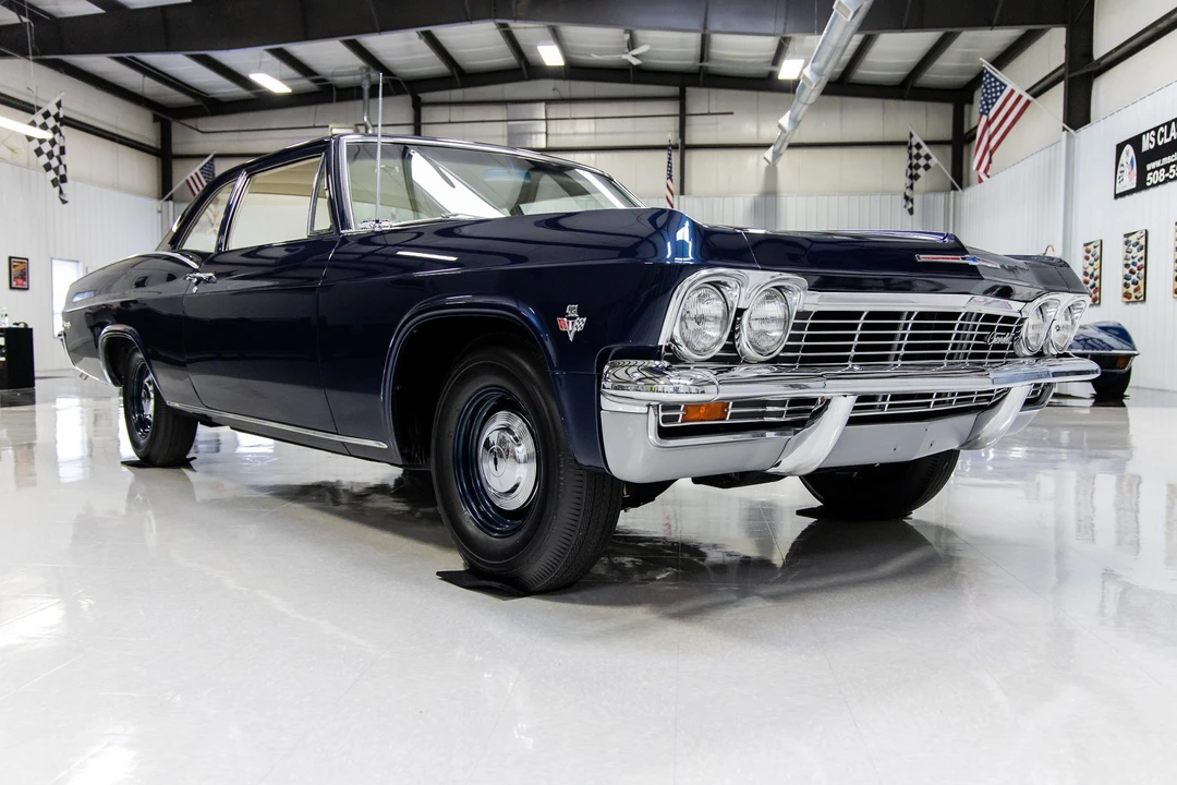 1965 Chevrolet Biscayne - Image 17 of 31