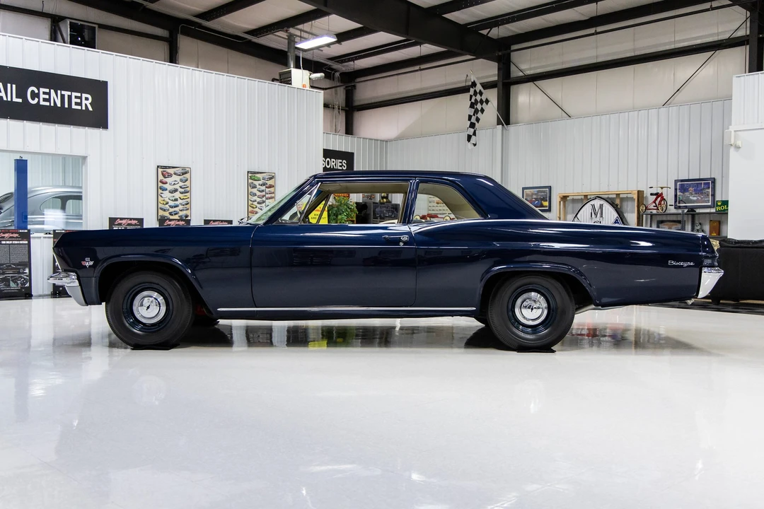 1965 Chevrolet Biscayne - Image 24 of 31