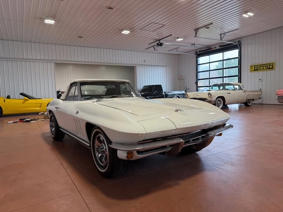 1965 Chevrolet Corvette C2 - Image 8 of 20
