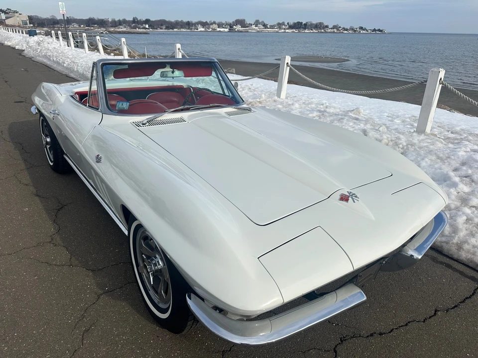 1965 Chevrolet Corvette C2 - Image 26 of 31