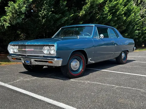 1965 Chevrolet Chevelle 300 Deluxe Post