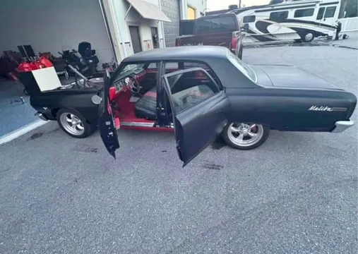 1965 Chevrolet Chevelle Malibu Sedan 4D