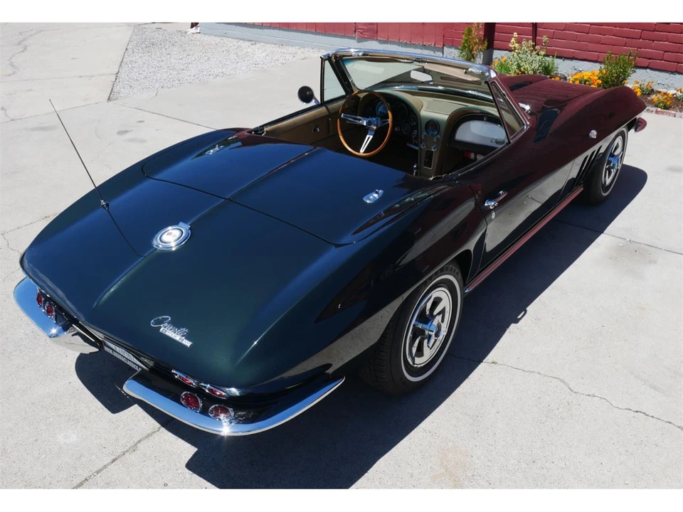 1965 Chevrolet Corvette C2 - Image 10 of 31
