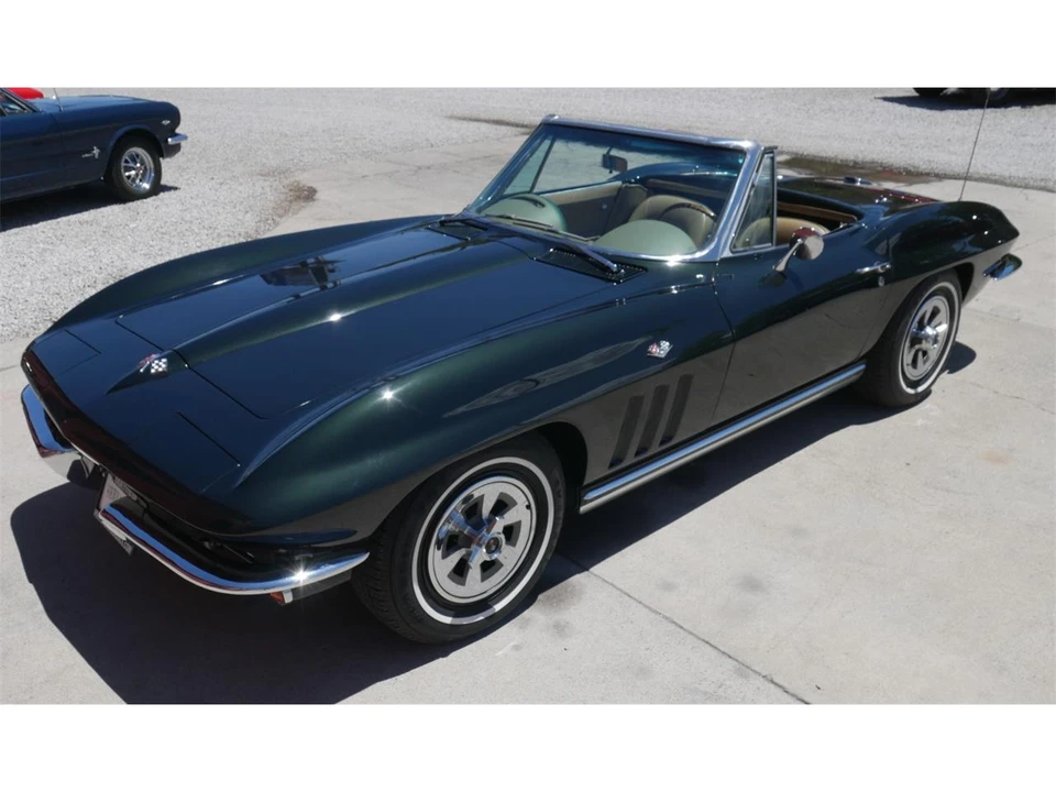 1965 Chevrolet Corvette C2 - Image 8 of 31