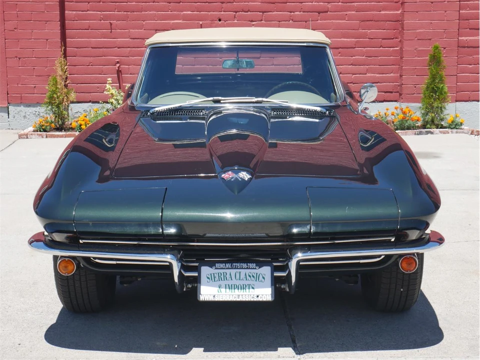 1965 Chevrolet Corvette C2 - Image 3 of 31