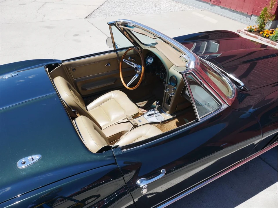 1965 Chevrolet Corvette C2 - Image 12 of 31