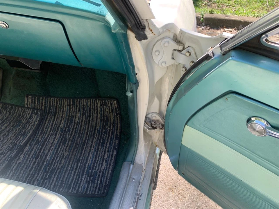 1965 Chevrolet Corvair 2nd Gen - Image 24 of 31