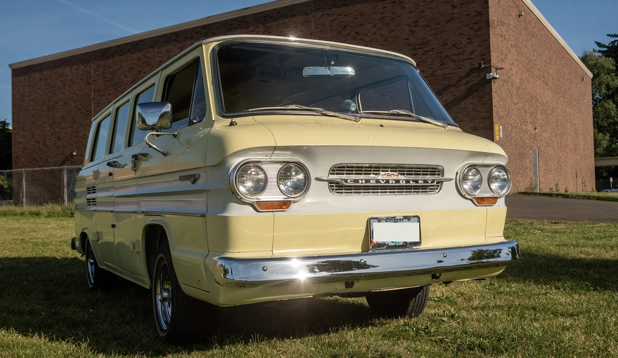 1965 Chevrolet Corvair Greenbrier & Corvan - Image 2 of 31