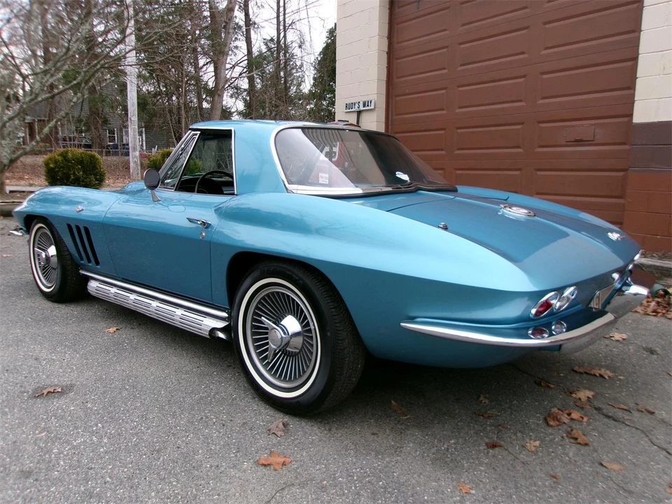 1965 Chevrolet Corvette C2 - Image 4 of 31