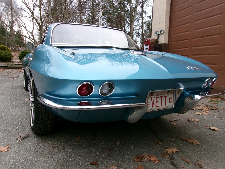 1965 Chevrolet Corvette C2 - Image 5 of 31