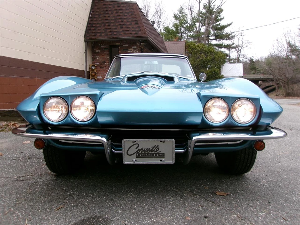 1965 Chevrolet Corvette C2 - Image 22 of 31