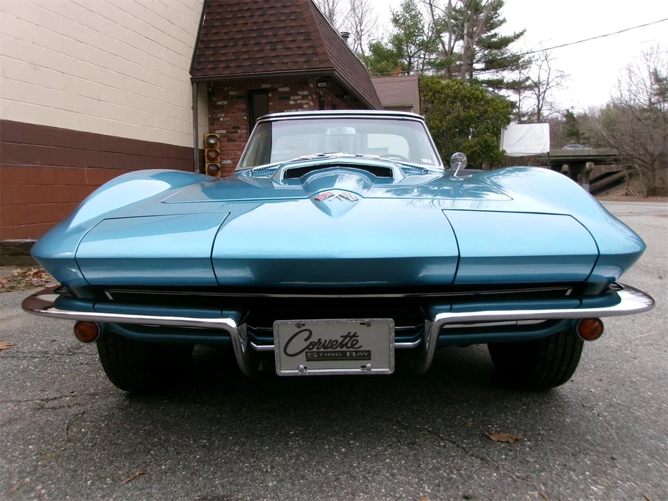 1965 Chevrolet Corvette C2 - Image 21 of 31