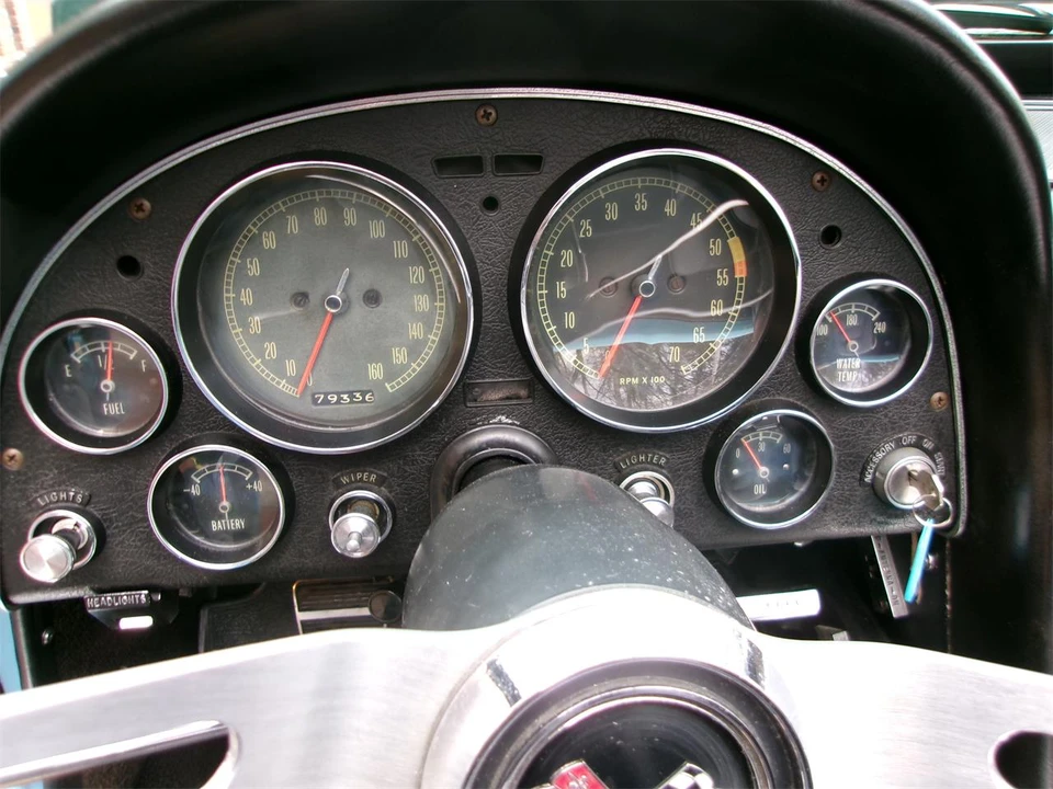 1965 Chevrolet Corvette C2 - Image 27 of 31