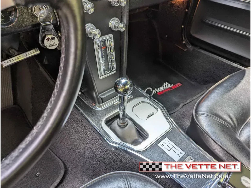 1965 Chevrolet Corvette C2 - Image 17 of 31