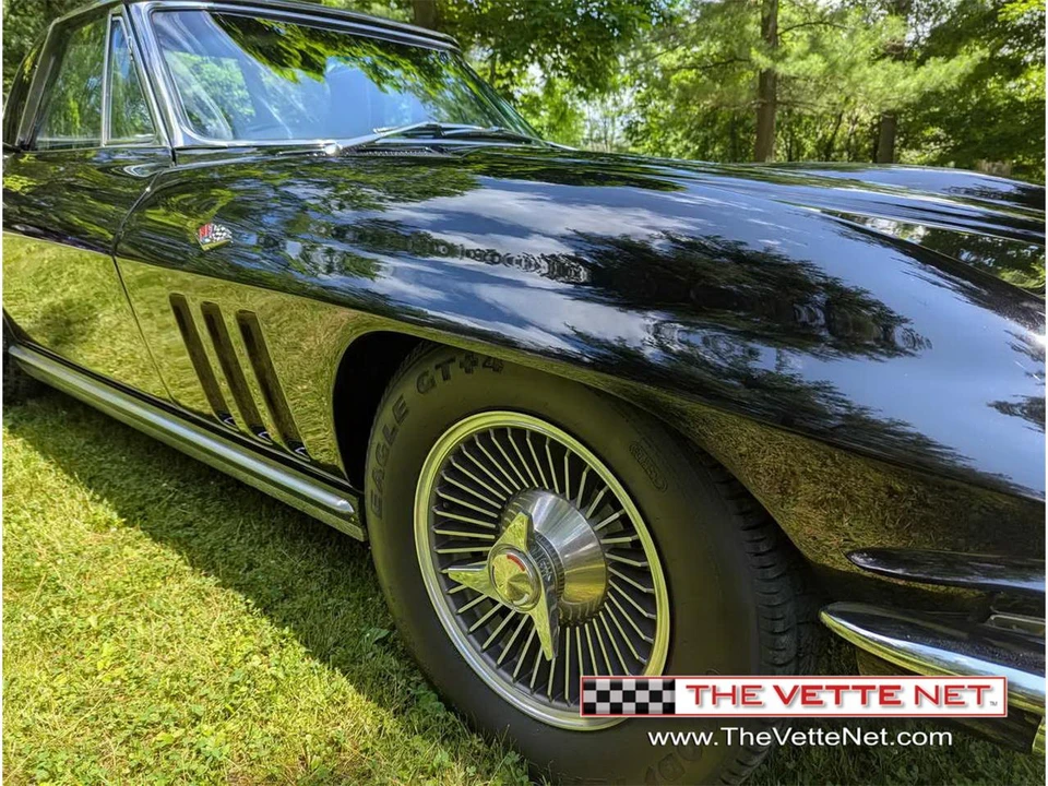 1965 Chevrolet Corvette C2 - Image 18 of 31