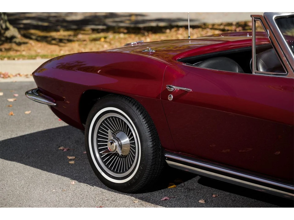 1965 Chevrolet Corvette C2 - Image 11 of 30