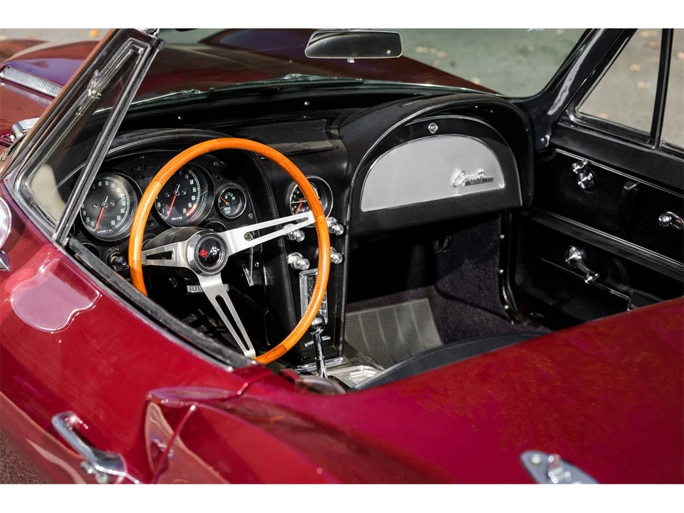 1965 Chevrolet Corvette C2 - Image 13 of 30