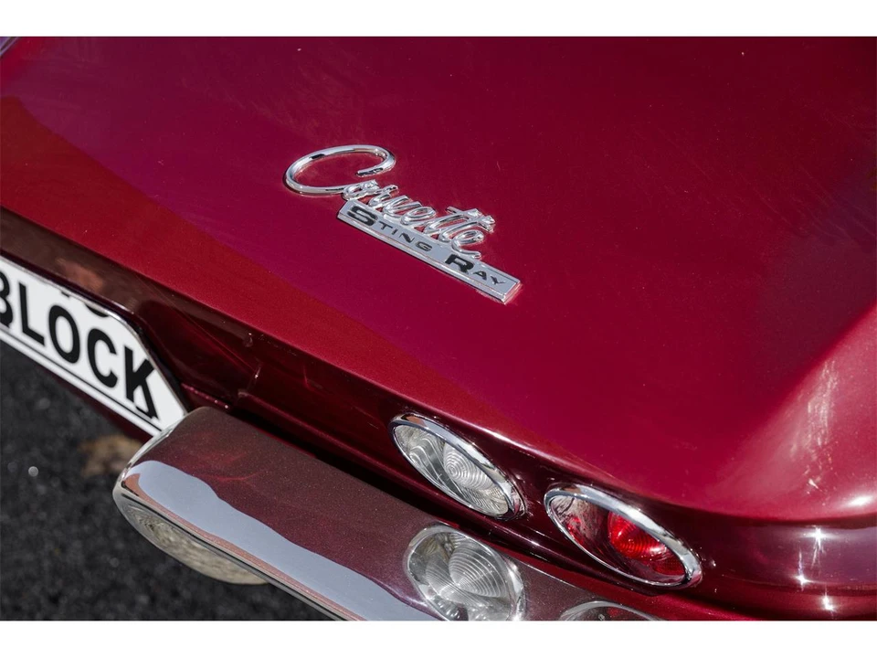 1965 Chevrolet Corvette C2 - Image 18 of 30