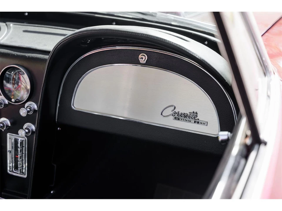 1965 Chevrolet Corvette C2 - Image 25 of 30