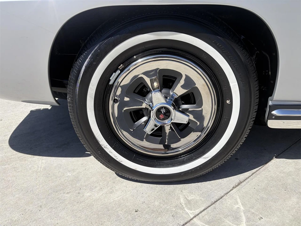 1965 Chevrolet Corvette C2 - Image 7 of 31