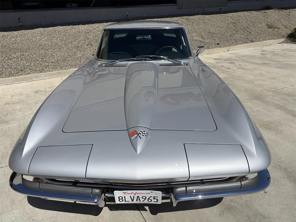 1965 Chevrolet Corvette C2 - Image 13 of 31