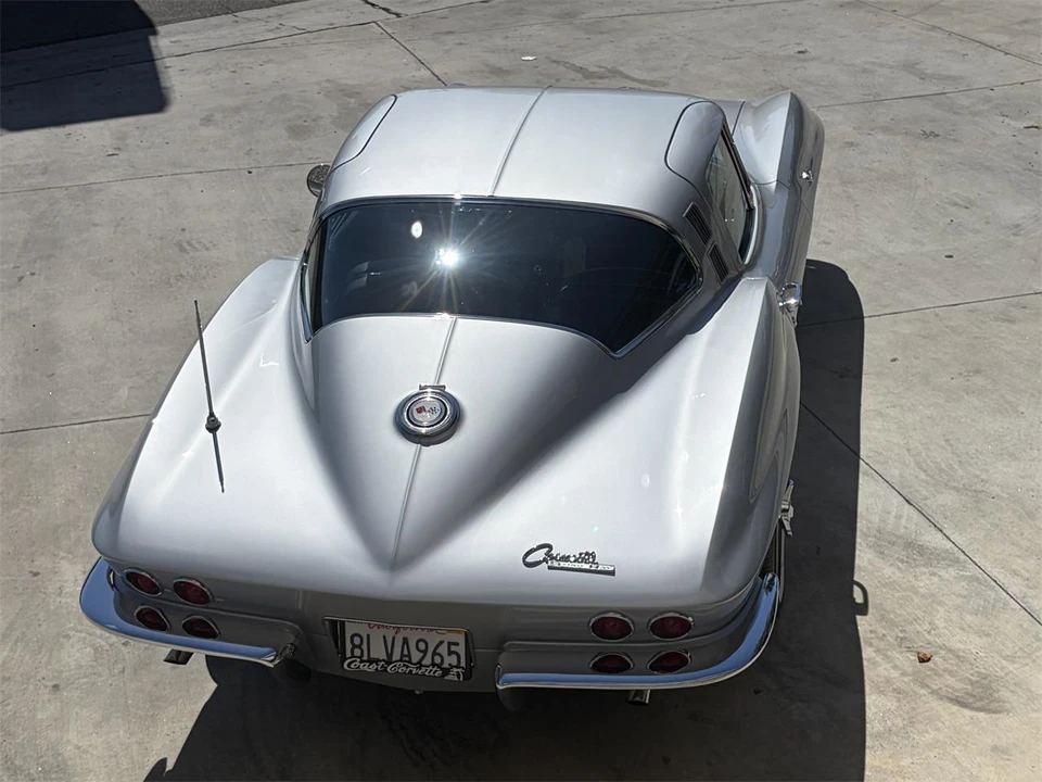 1965 Chevrolet Corvette C2 - Image 19 of 31