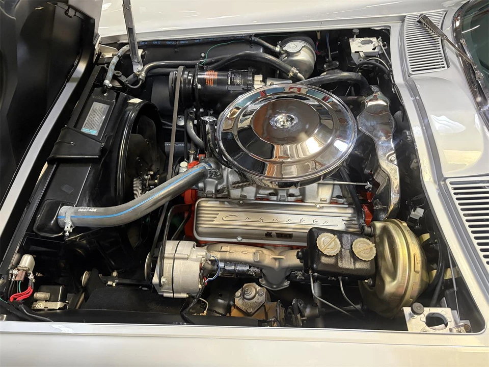 1965 Chevrolet Corvette C2 - Image 20 of 31