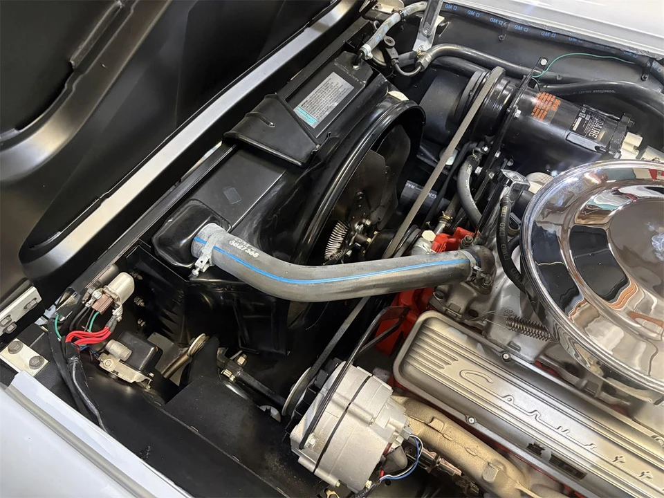 1965 Chevrolet Corvette C2 - Image 22 of 31