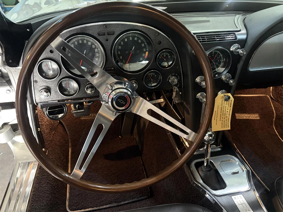1965 Chevrolet Corvette C2 - Image 28 of 31