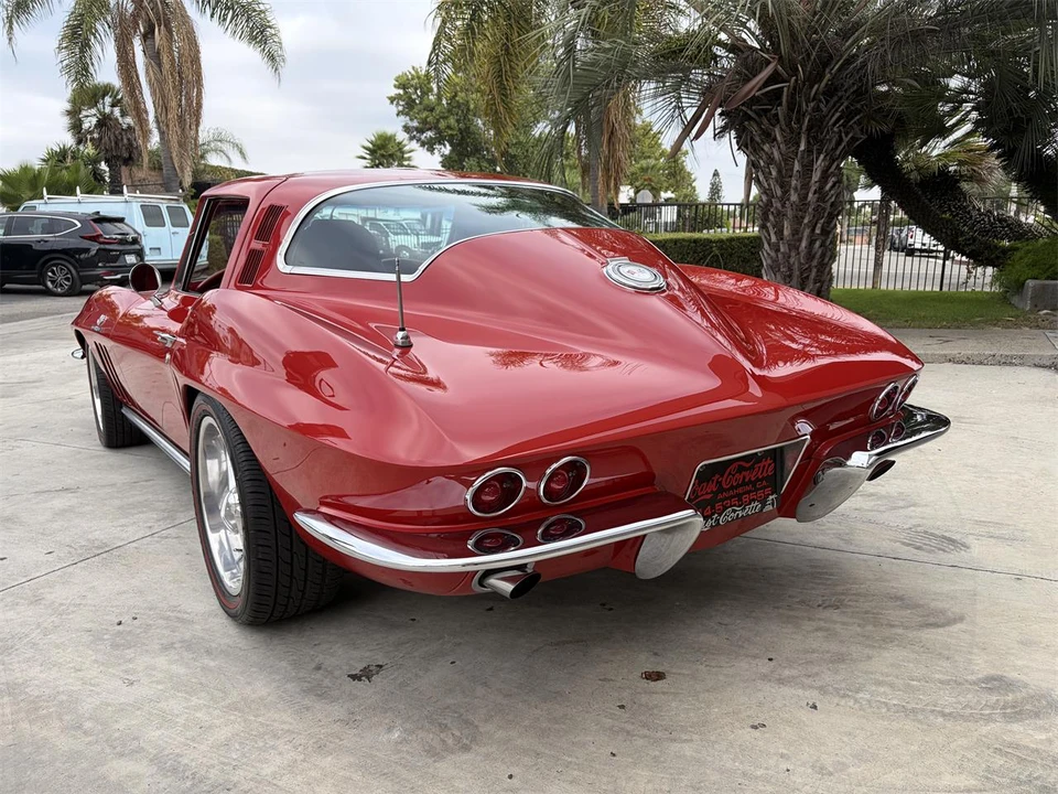 1965 Chevrolet Corvette C2 - Image 5 of 31