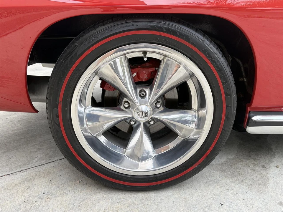 1965 Chevrolet Corvette C2 - Image 23 of 31