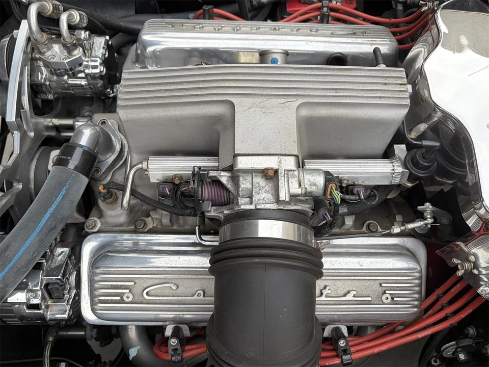 1965 Chevrolet Corvette C2 - Image 28 of 31