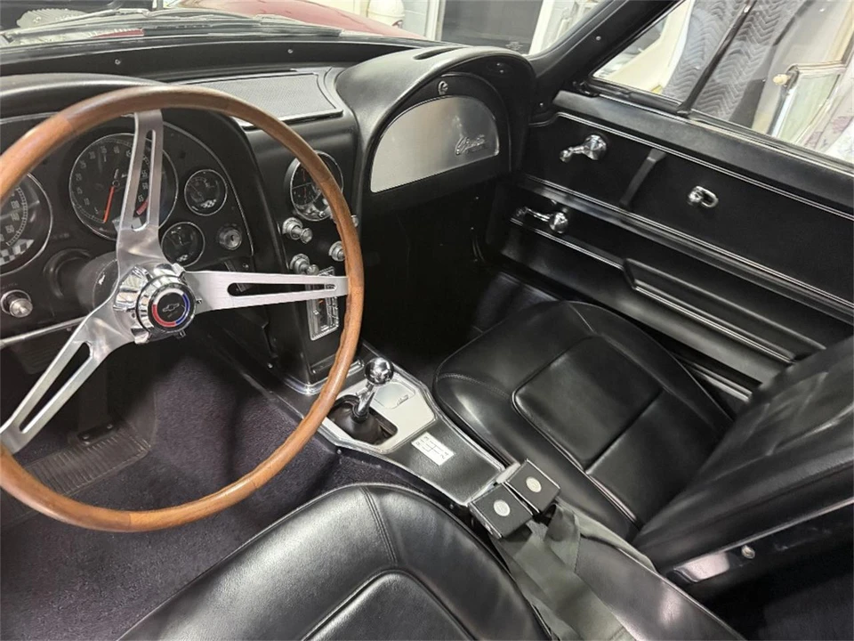 1965 Chevrolet Corvette C2 - Image 4 of 31
