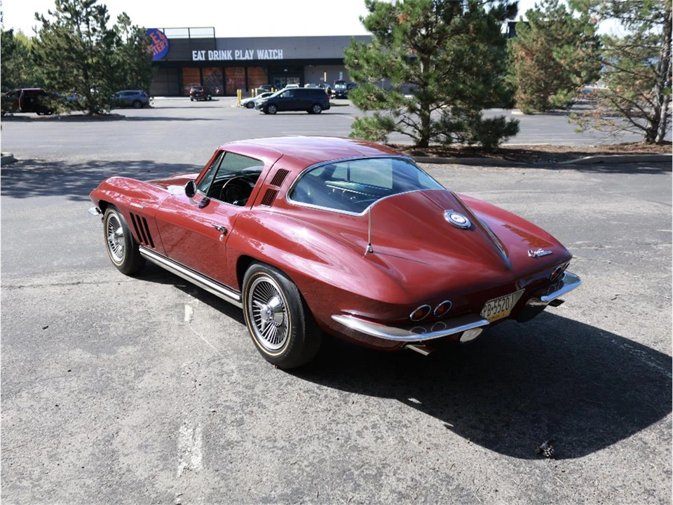 1965 Chevrolet Corvette C2 - Image 20 of 31