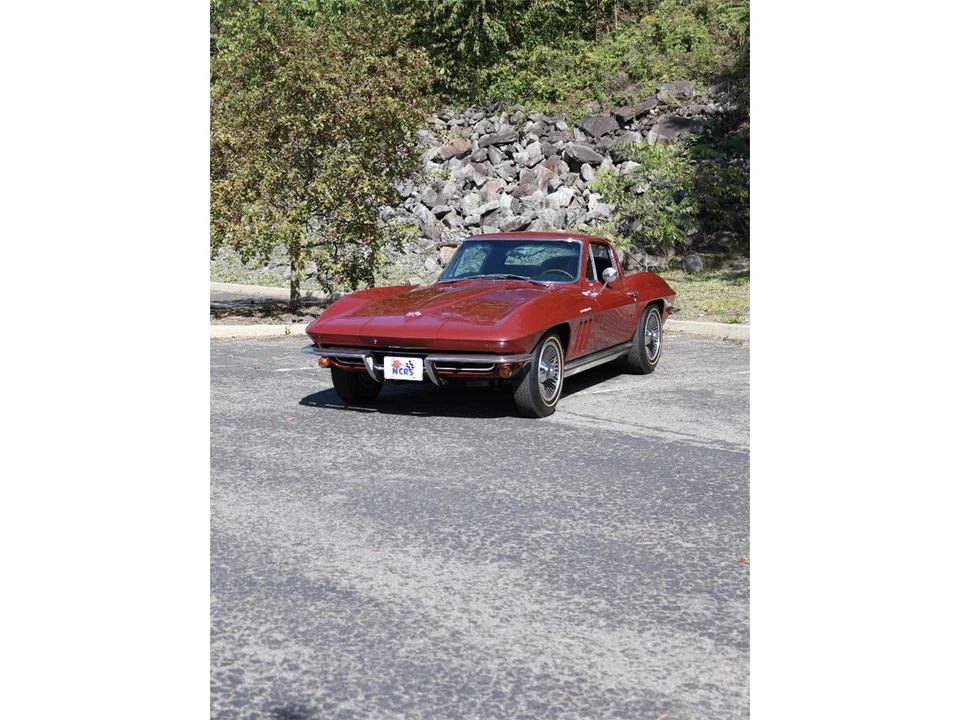 1965 Chevrolet Corvette C2 - Image 6 of 31