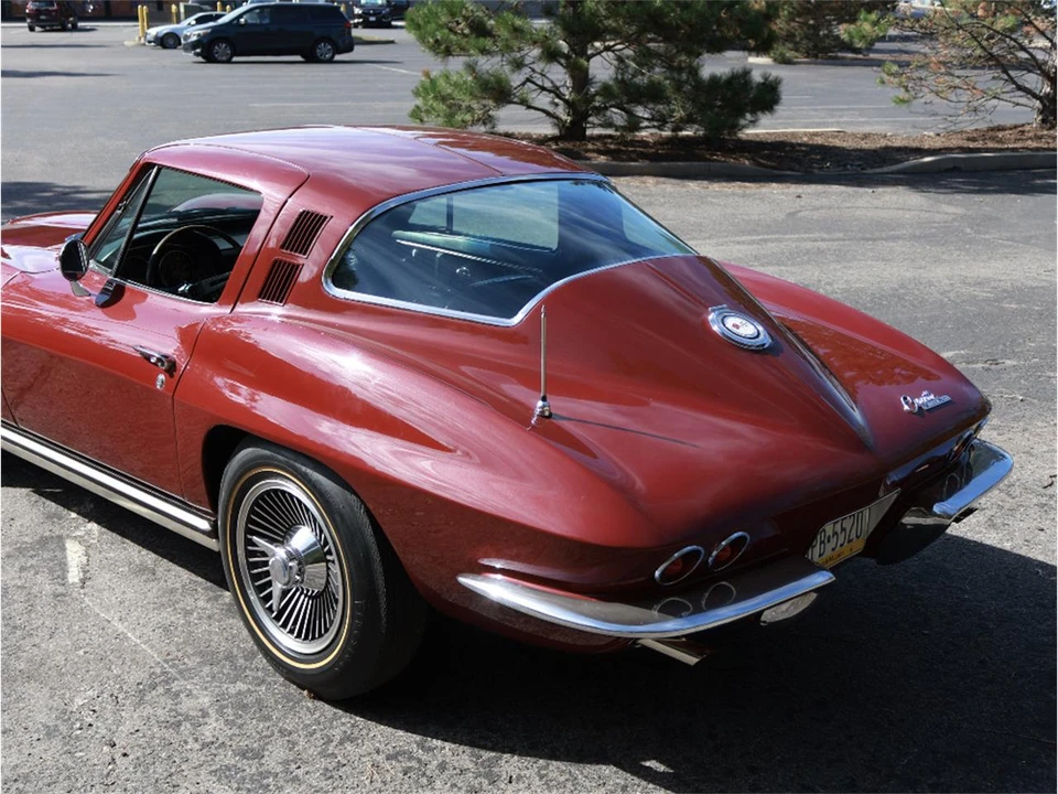 1965 Chevrolet Corvette C2 - Image 25 of 31