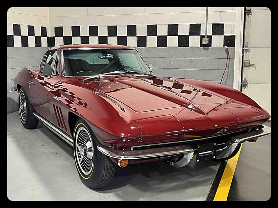 1965 Chevrolet Corvette C2 - Image 3 of 31