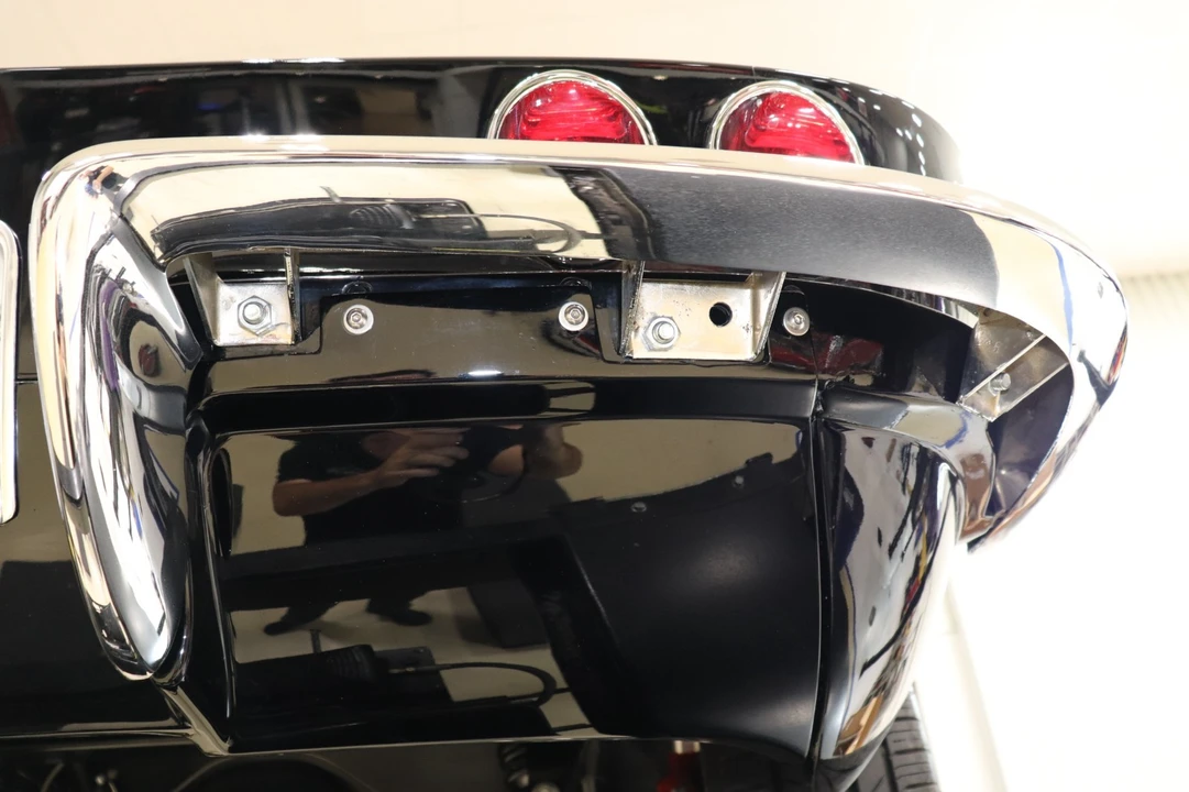 1965 Chevrolet Corvette C2 - Image 22 of 31