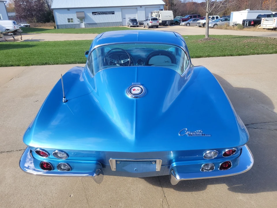 1965 Chevrolet Corvette C2 - Image 13 of 31