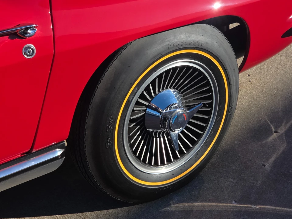 1965 Chevrolet Corvette C2 - Image 14 of 31