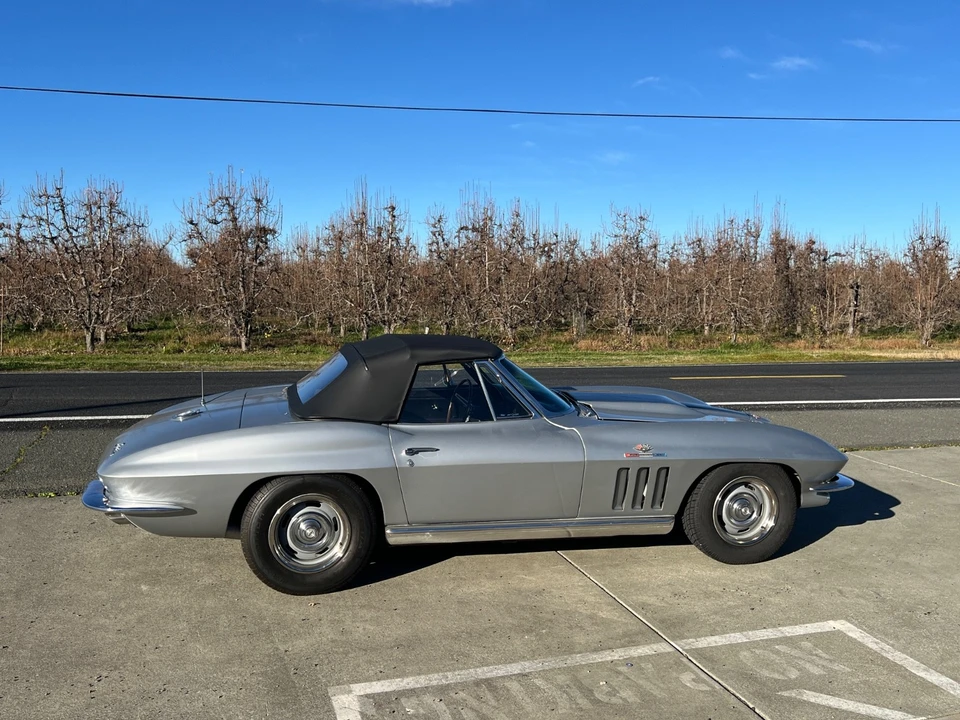 1965 Chevrolet Corvette C2 - Image 6 of 21