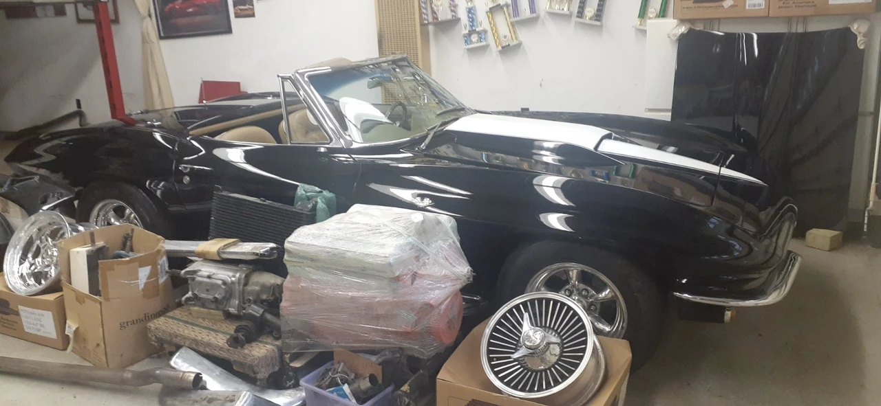 1965 Chevrolet Corvette C2 - Image 22 of 31