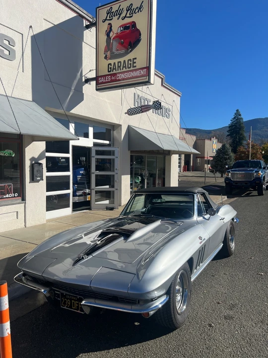 1965 Chevrolet Corvette C2 - Image 15 of 21