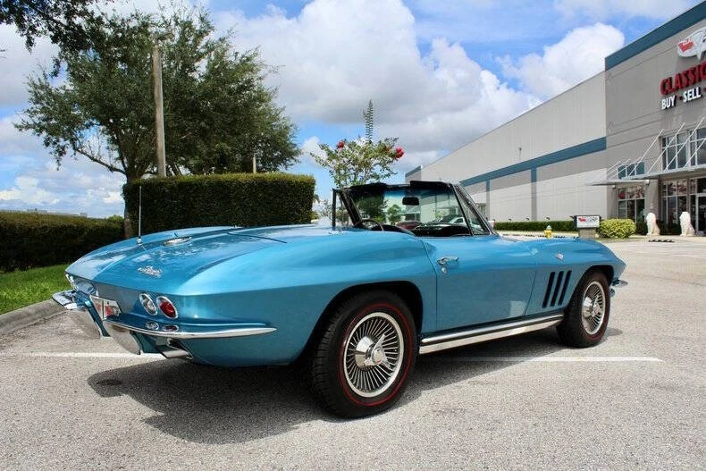 1965 Chevrolet Corvette C2 - Image 13 of 31