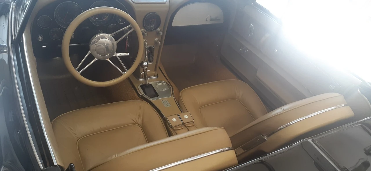 1965 Chevrolet Corvette C2 - Image 16 of 31